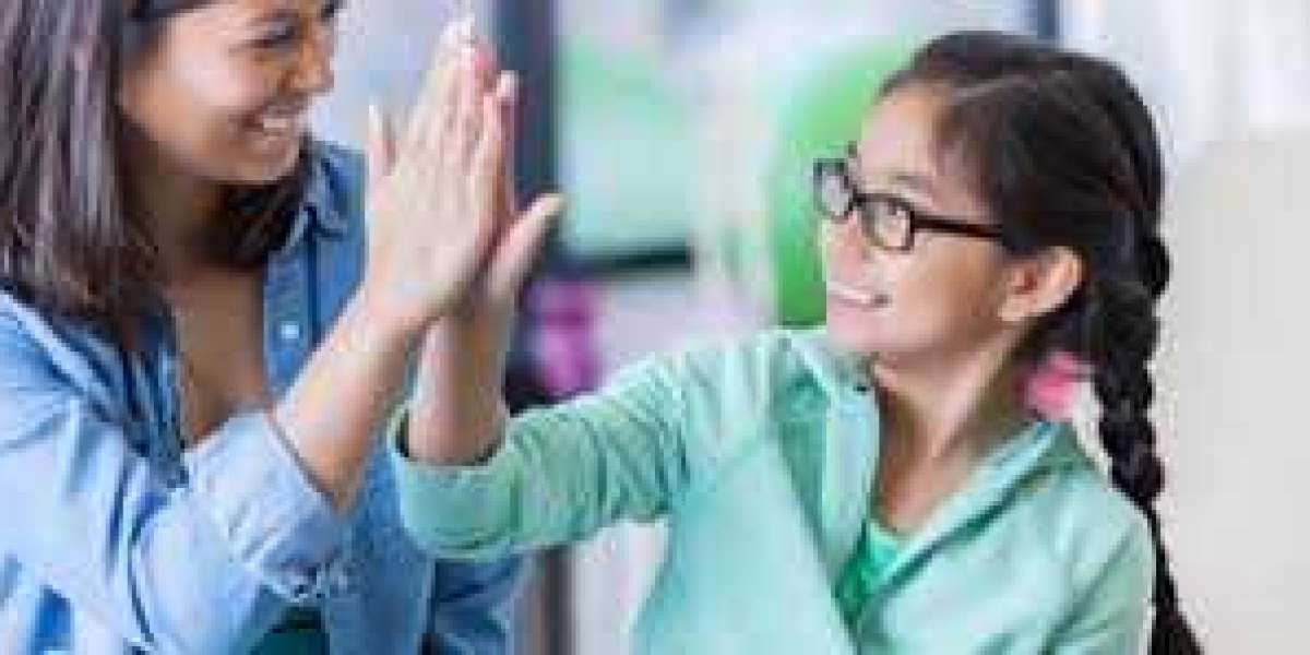 From Teletherapy to In-Person Support: Flexible Options at Oasis Mental Health Centers