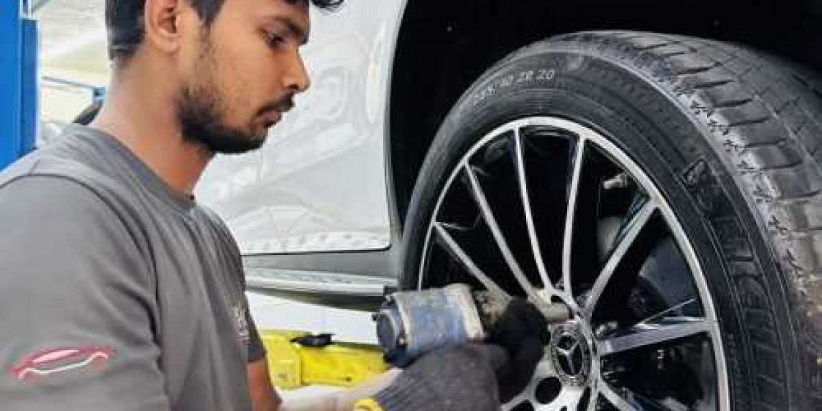 Exploring the Premium Benefits of a Maybach Service Contract for Discerning Owners