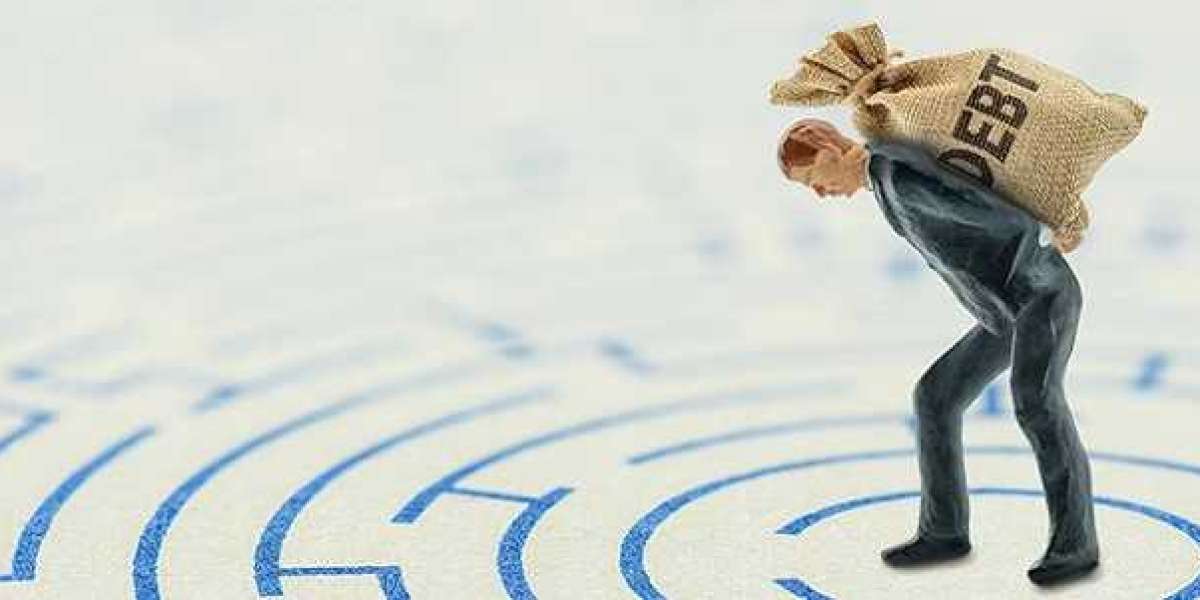How Overdraft Traps Push You Into Debt And What To Do?