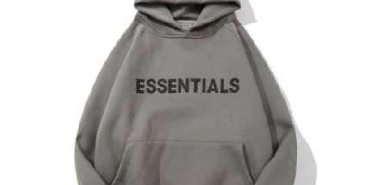 Why the Essentialhoodie Is Trending in Every Fashion Lover’s Closet