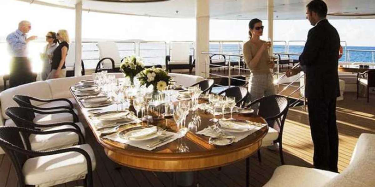 Why Yachts Are the New Trend for Corporate Events in Dubai