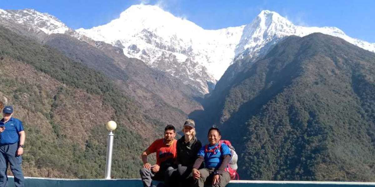 How to Choose Annapurna’s Season For Wicked Adventure