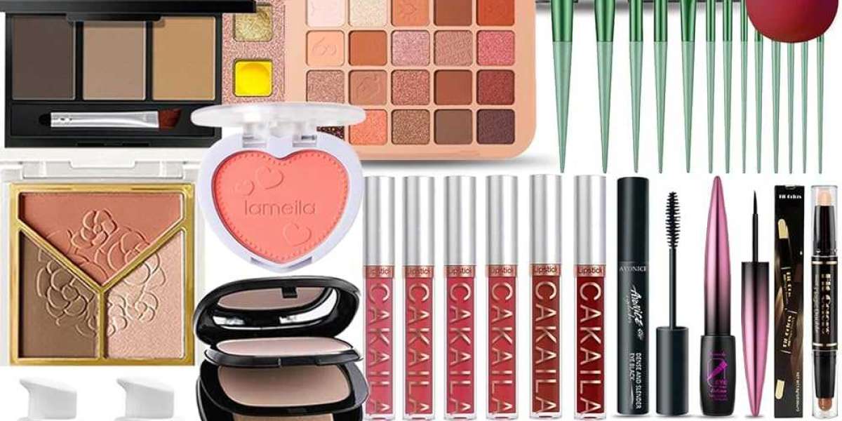 Exploring the World of Glitter Eyeshadows: A Comprehensive Guide