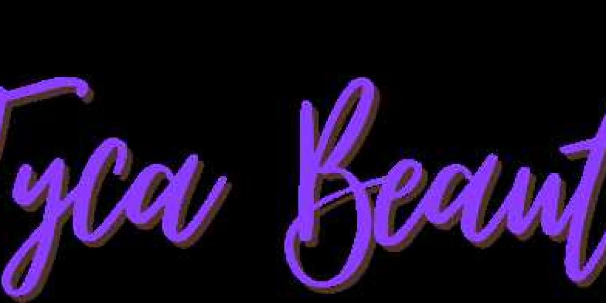 An Advance in Soft Natural Glam Makeup, Full Glam Looks, and Butterfly Locs Installations in Queens, NY