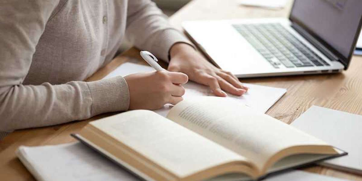 Top Reasons Students Rely on Academic Writing Services