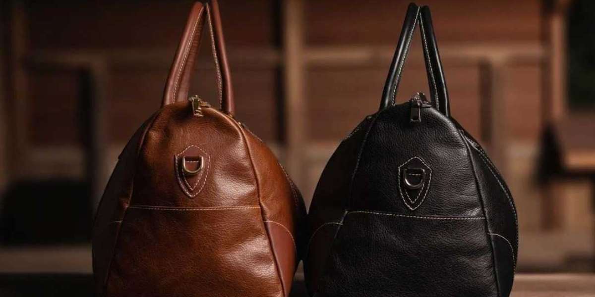 Leather Duffle Bags for Men: Perfect Blend of Function and Fashion