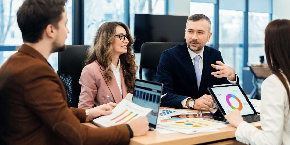 7 Powerful Business Communication Strategies for Success in Every Program