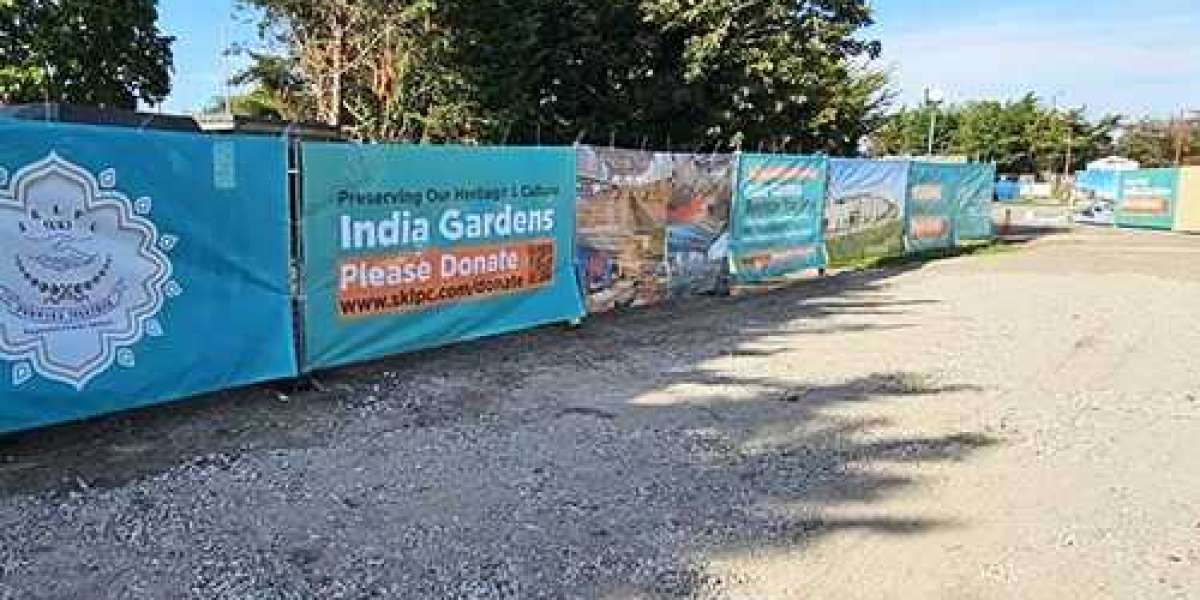 How Branded Fence Banners Reinforce Site Security and Marketing