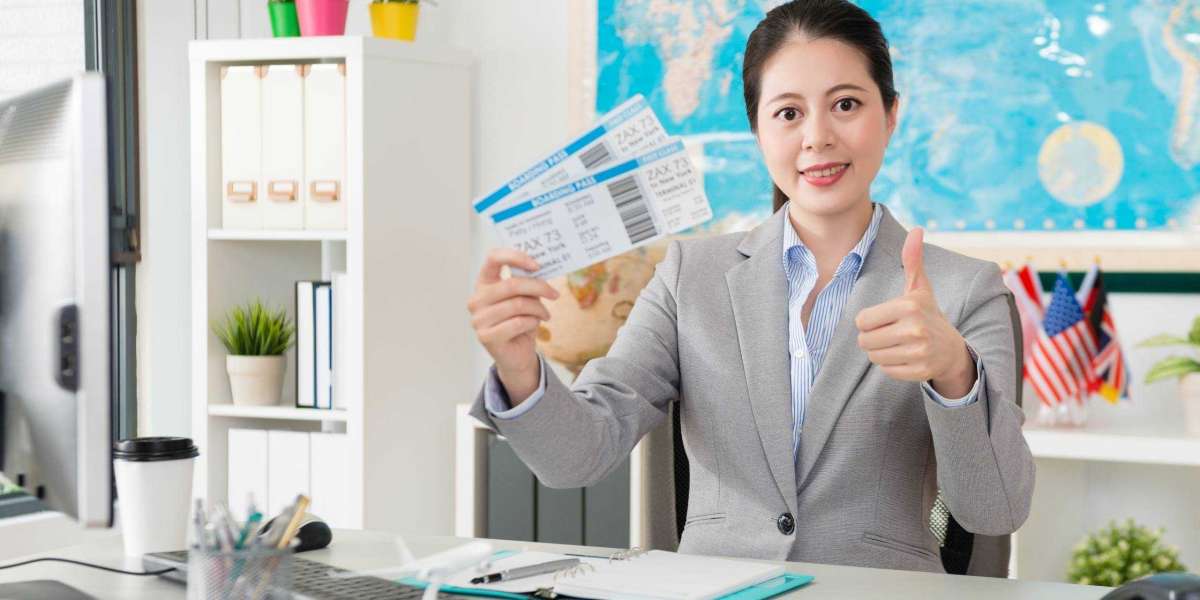 Top 10 Hotel Sourcing Platforms for Corporate Travel Managers in 2025