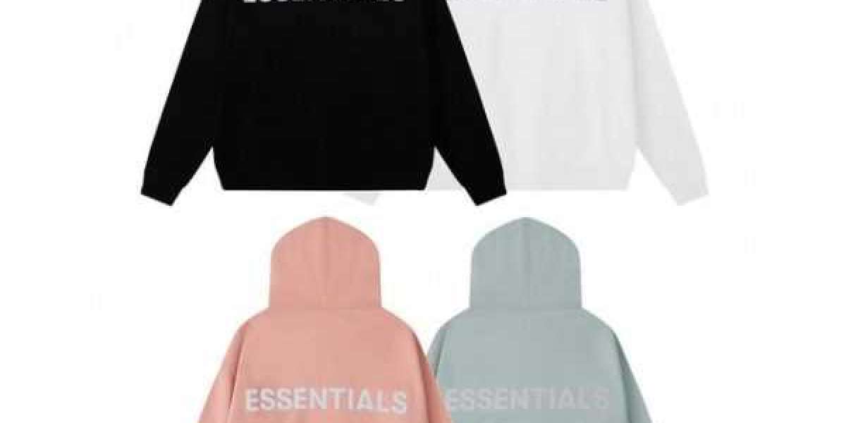 Essentials Hoodie – The Perfect Blend of Comfort and Streetwear